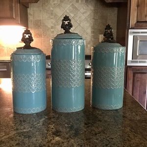 Ceramic canister set